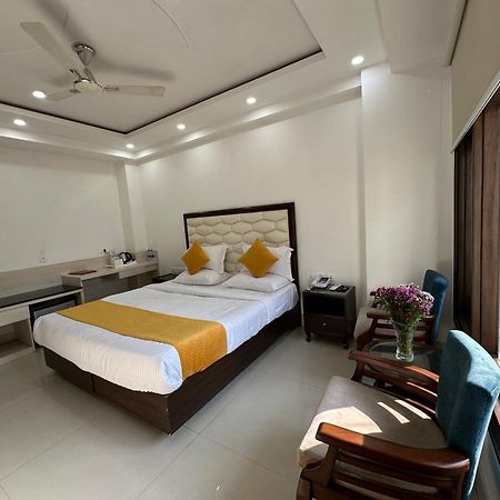 Lemon Green Residency - Hotel And Serviced Apartments Nova Deli Exterior foto